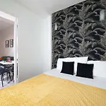A Modern Apartment Situated Just A Few Steps From The Canal Saint Martin